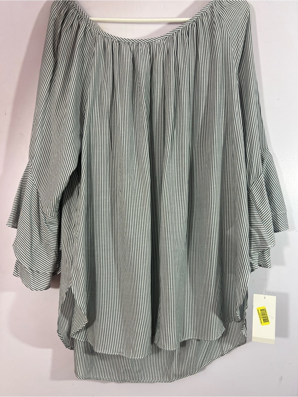 Gibson Latimer 1X Gray White Pinstripe Off Shoulder/bateau Bell Sleeve top NWT